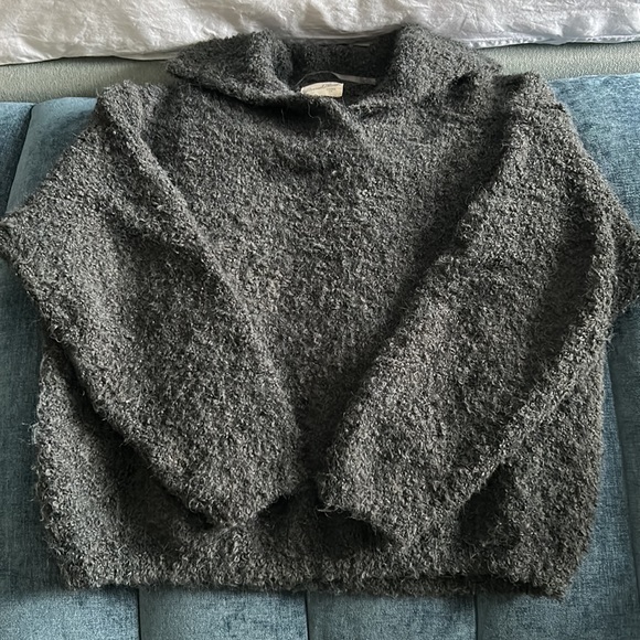 Cozy, collared chunk knit pullover - Picture 3 of 5
